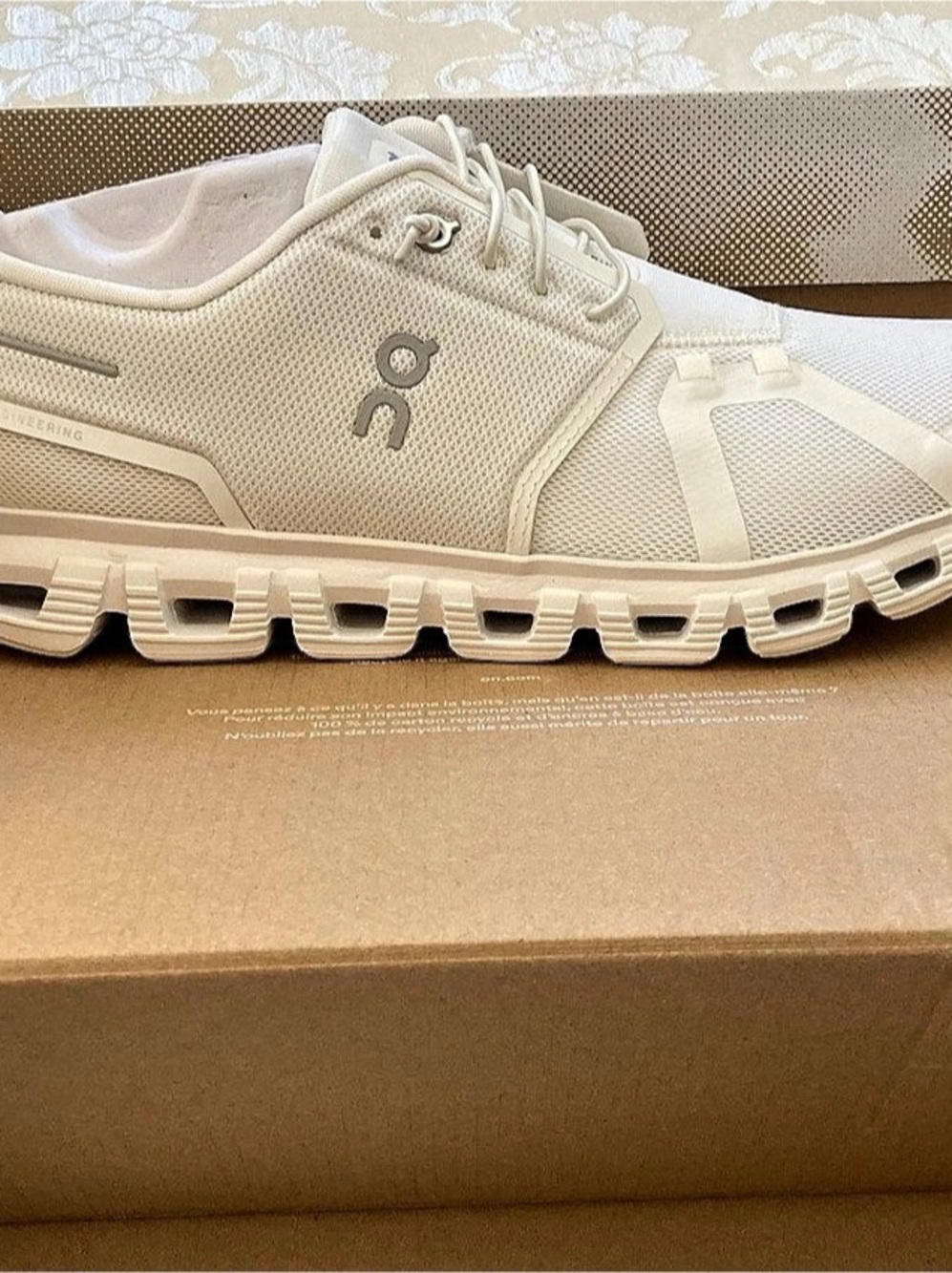 On Cloud 6 Men's Athletic Shoes White US 12 M NWT